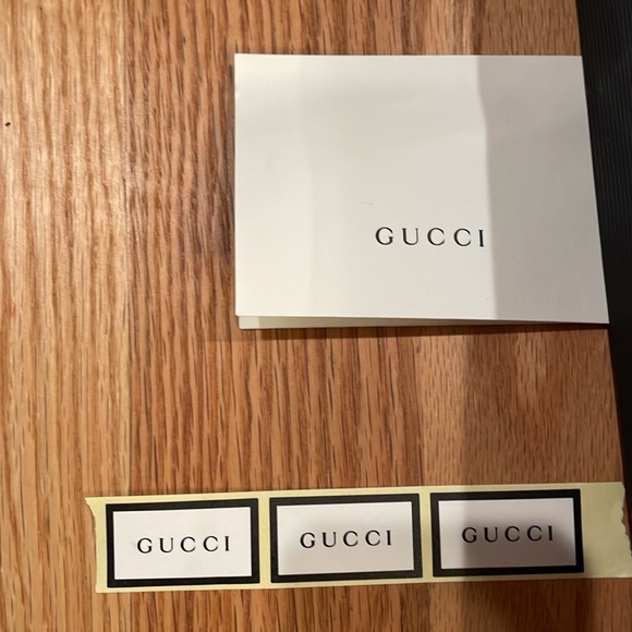 Gucci note card/gift bags/stickers - Picture 2 of 5
